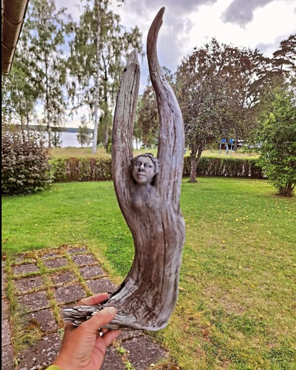 Treibholztänzerin